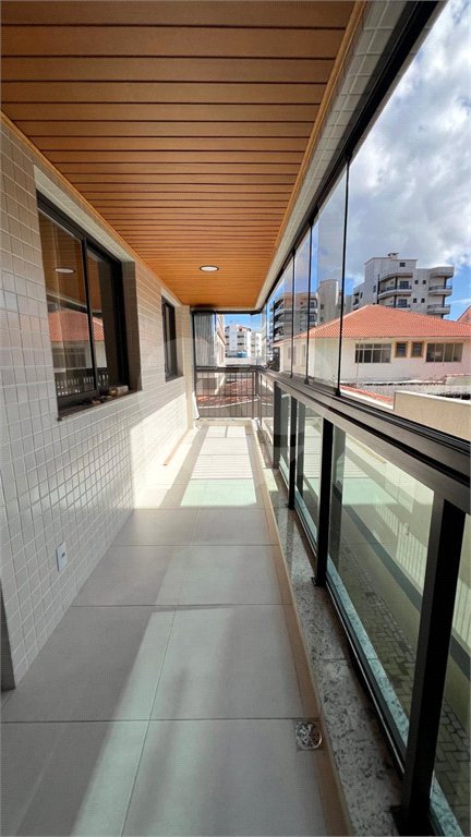 Apartamento à venda com 3 quartos, sendo 1 suíte, em Vila Nova, Cabo Frio, RJ
