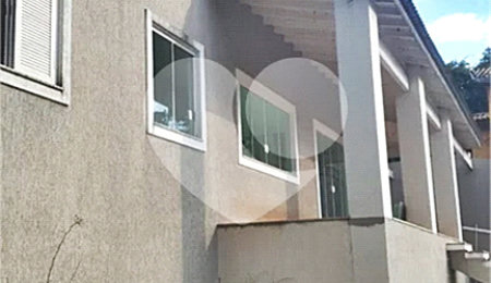 Casa à venda com 3 suítes no condomínio Sausalito, Mairiporã - SP