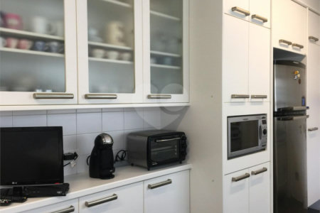 Apartamento à venda com 4 suítes em Vila Suzana, São Paulo, SP