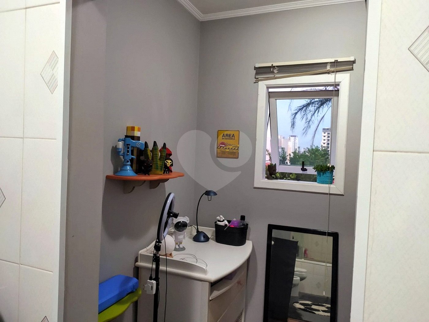Sobrado à venda com 4 quartos, sendo 2 suítes, em Vila Paulicéia, São Paulo, SP