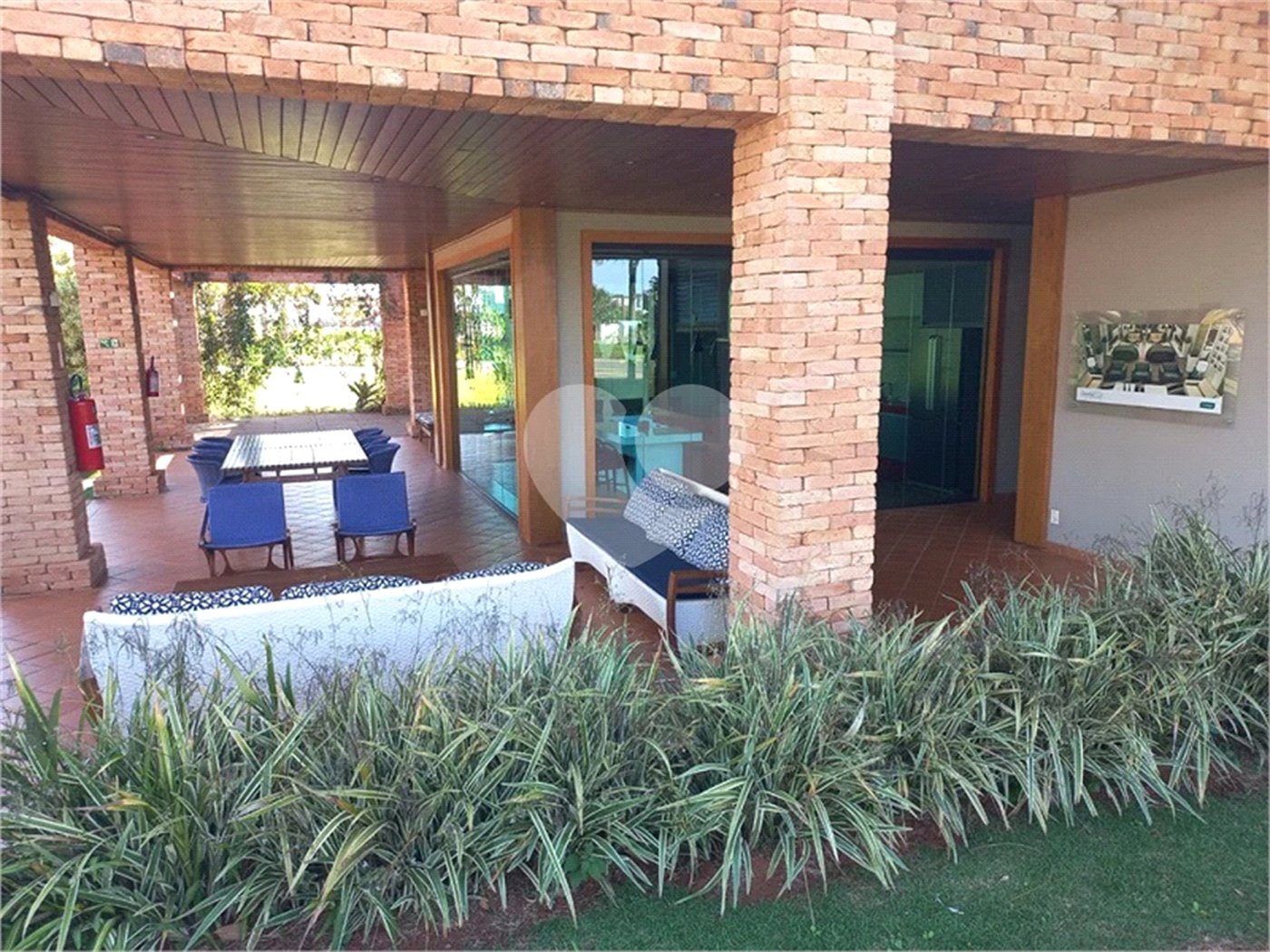 Terreno no condomínio Damha Golf em frente área de lazer com 1.404,40 m²