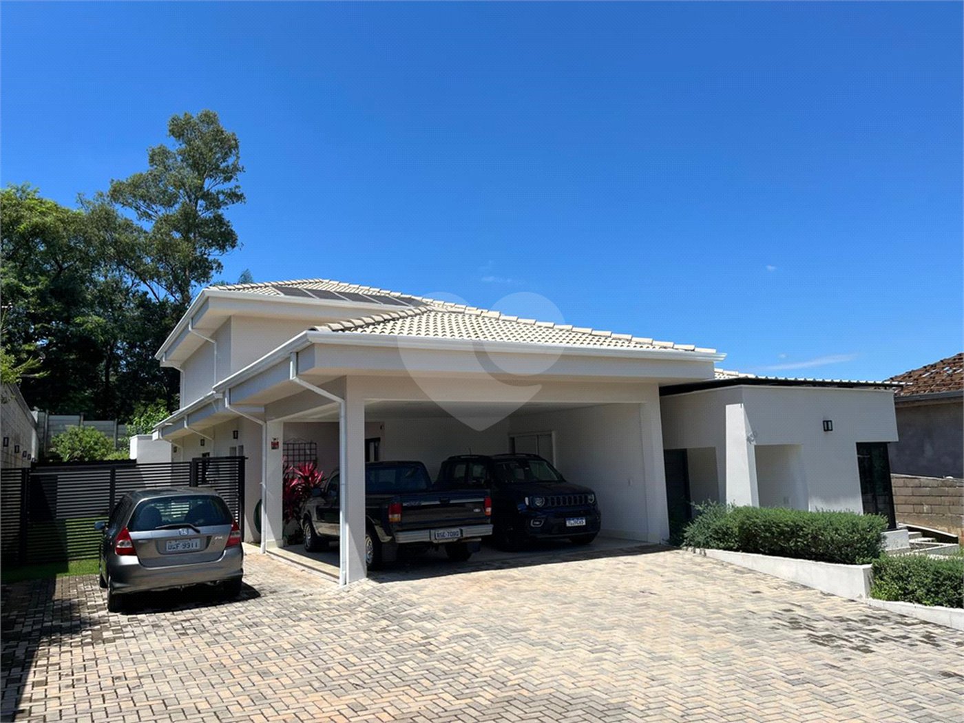 Casa à venda com 3 suítes no condomínio Vila Hipica Ii, Vinhedo - SP