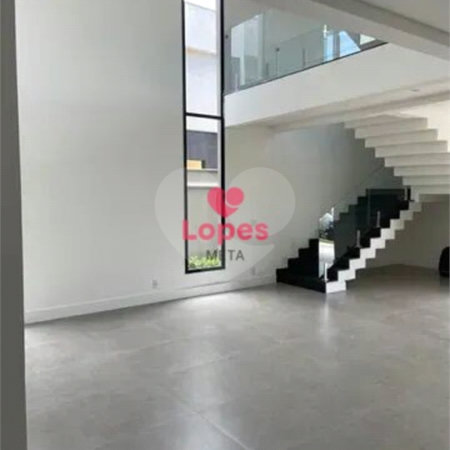 Casa à venda com 4 quartos, sendo 3 suítes, no condomínio Alphaville 2, São José dos Campos - SP