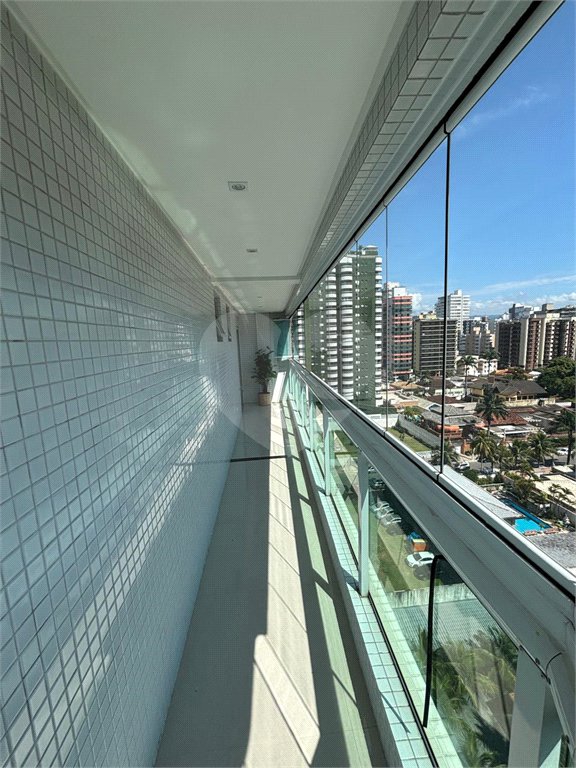 Apartamento à venda com 3 quartos, sendo 1 suíte, em Canto do Forte, Praia Grande, SP