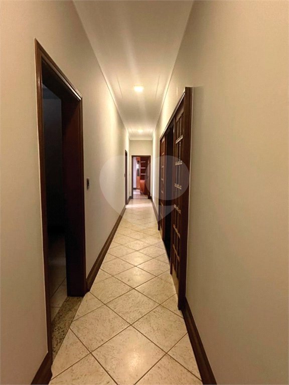 Casa à venda com 5 quartos, sendo 3 suítes, no condomínio Village Terras de Indaiá, Indaiatuba - SP