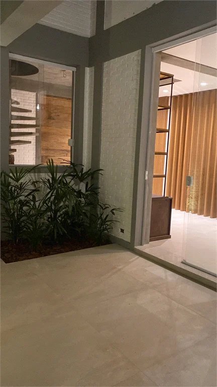Sobrado à venda com 4 suítes em Vila Inah, São Paulo, SP