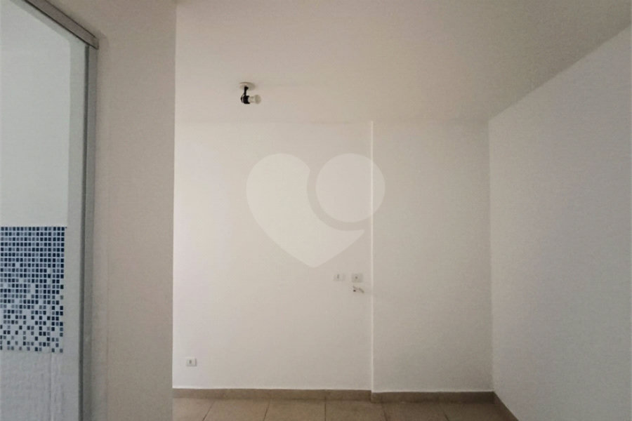 Casa para alugar com 1 quarto no condomínio Cond R Claudio Rodrigues Lopes, São Paulo - SP