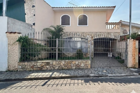 Casa à venda com 3 quartos, sendo 1 suíte,  em Vila Cruzeiro, São Paulo, SP
