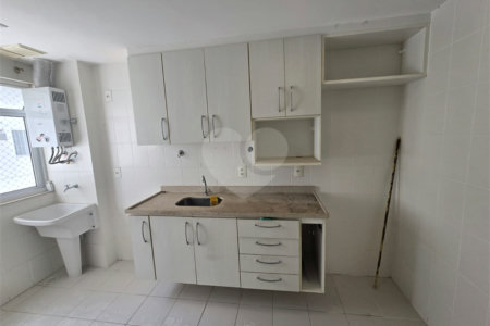 Apartamento para alugar com 2 quartos, sendo 1 suíte, em Parque Riviera, Cabo Frio, RJ