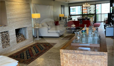 Apartamento à venda com 5 suítes em Real Parque, São Paulo, SP
