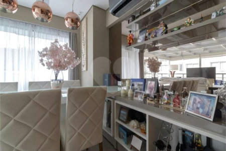 Apartamento à venda com 2 quartos, sendo 1 suíte, em Vila Olímpia, São Paulo, SP