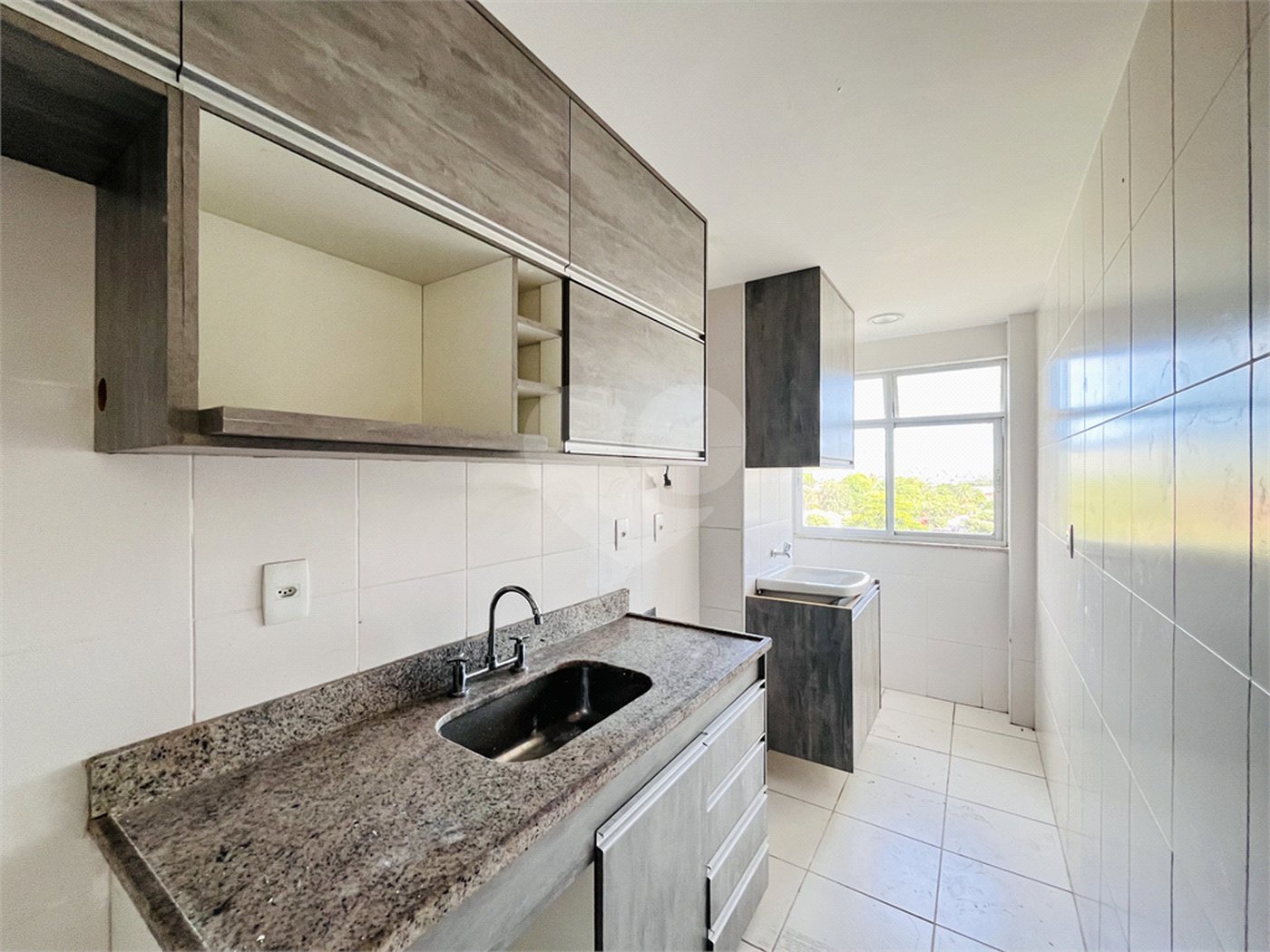 Apartamento à venda com 2 quartos, sendo 1 suíte, em Campo Grande, Rio de Janeiro, RJ