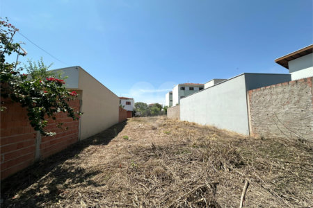 Terreno a venda na Vila Brasília