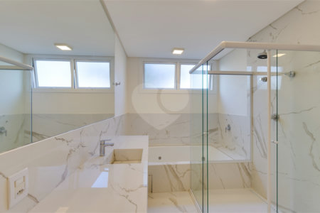 Casa à venda com 4 suítes no condomínio Porto Fino, São Paulo - SP