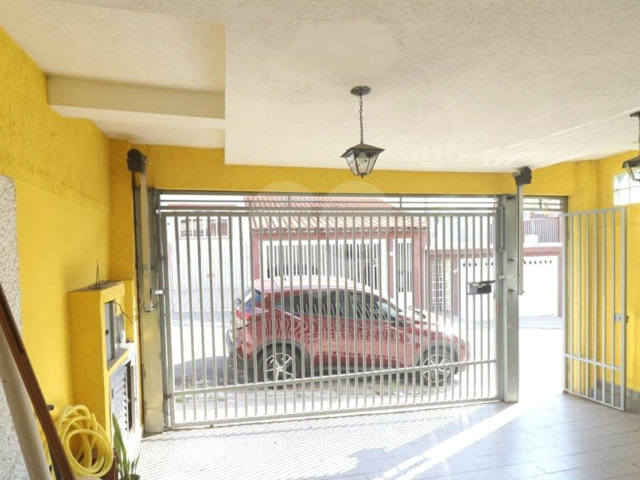 Casa à venda com 3 quartos em Água Fria, São Paulo, SP