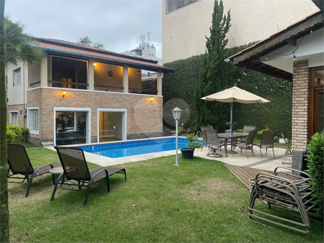 Casa à venda com 4 suítes em Granja Julieta, São Paulo, SP