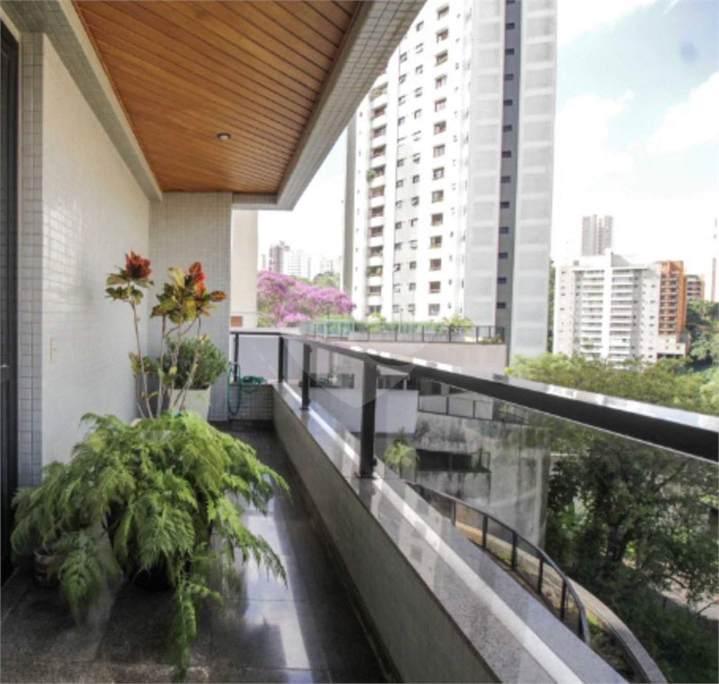 Apartamento à venda com 4 quartos, sendo 3 suítes, em Vila Andrade, São Paulo, SP