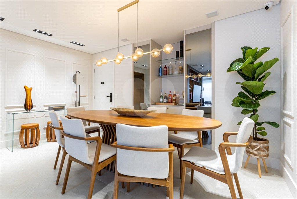 Apartamento à venda com 3 suítes em Jardim Sul, São Paulo, SP