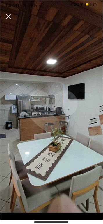 Sobrado à venda com 2 quartos, sendo 1 suíte, em Jardim Monte Cristo, Suzano, SP