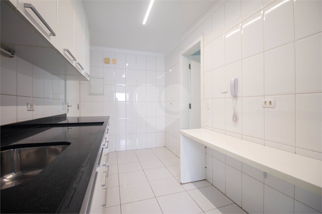 Apartamento à venda com 3 quartos, sendo 1 suíte, em Panamby, São Paulo, SP