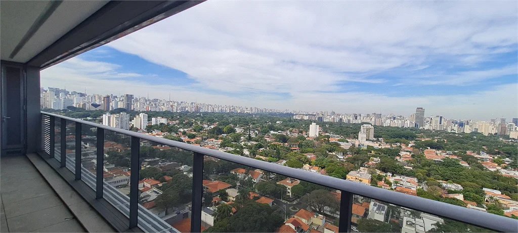 Apartamento à venda com 2 quartos, sendo 1 suíte, em Pinheiros, São Paulo, SP
