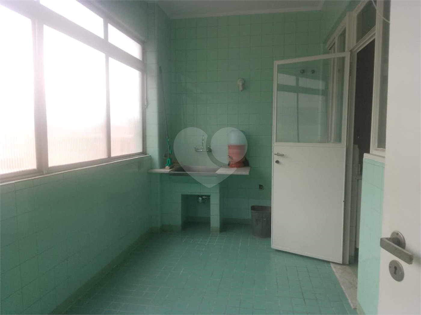 Apartamento à venda com 4 quartos, sendo 1 suíte, em República, São Paulo, SP
