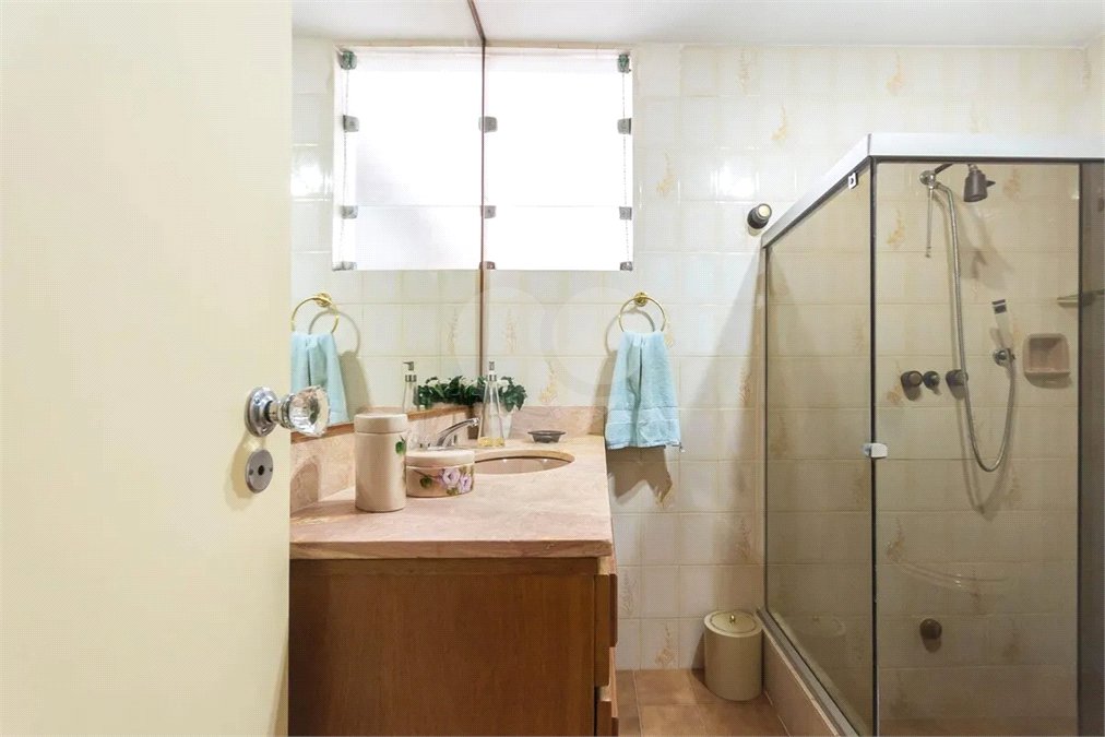 Apartamento à venda com 3 quartos, sendo 1 suíte, em Tijuca, Rio de Janeiro, RJ