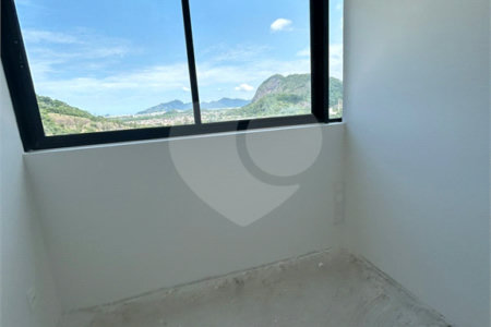 Cobertura à venda com 3 quartos, sendo 1 suíte, em Jacarepaguá, Rio de Janeiro, RJ