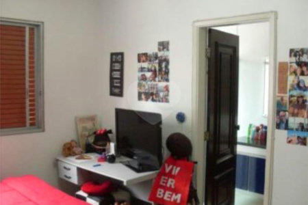 Apartamento à venda com 3 quartos, sendo 1 suíte,  em Pinheiros, São Paulo, SP