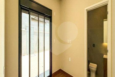 Casa Térrea Evidências - Indaiatuba/SP - R$ 1.950.000,00 - Área Total 307,33 m² - Área Construída 201,90 m² - TÉRREA - 03 suítes sendo a master com closet; Escritório; Lavabo; Cozinha com cooktop, forno, micro-ondas e coifa; Móveis planejados na hall de entrada, sala, escritório, cozinha, gourmet, s