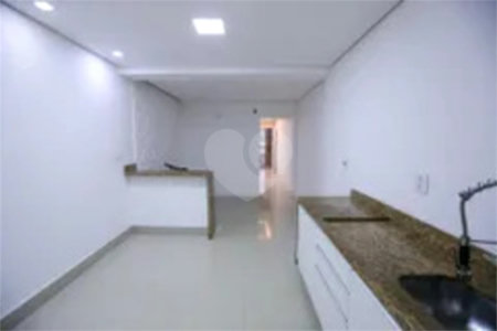 Casa à venda com 3 suítes em Jardim Santo Elias, São Paulo, SP