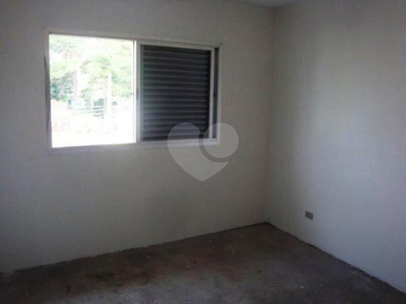 Sobrado à venda com 2 quartos em Vila Nivi, São Paulo, SP