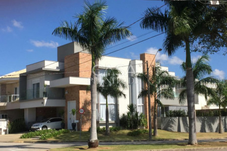Casa à venda com 3 suítes em Ibiti Royal Park, Sorocaba, SP