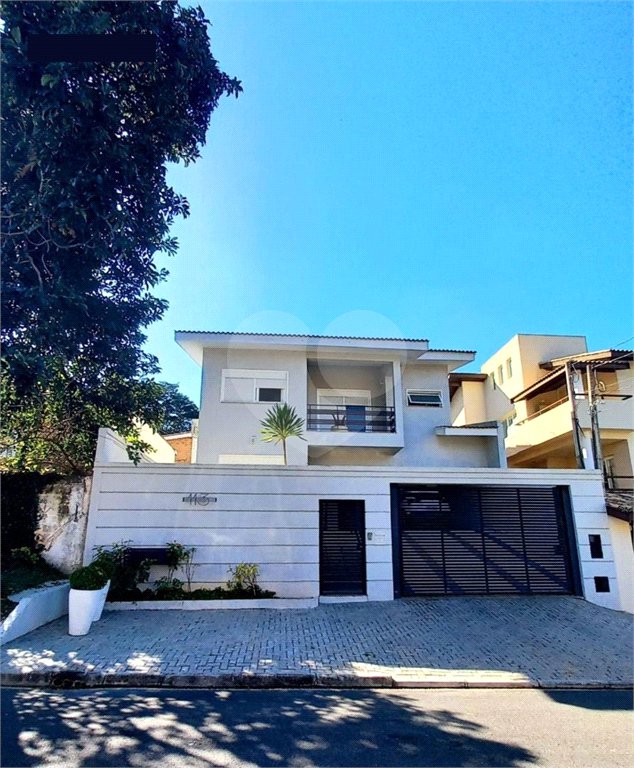 Casa à venda com 3 suítes no condomínio Residencial Parque Arco-íris, Atibaia - SP