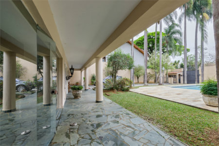 Casa à venda ou para alugar com 5 suítes em Alto da Boa Vista, São Paulo, SP