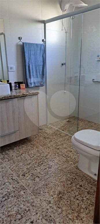 Chácara à venda com 3 quartos, sendo 2 suítes,  em Chácaras Fernão Dias, Atibaia, SP