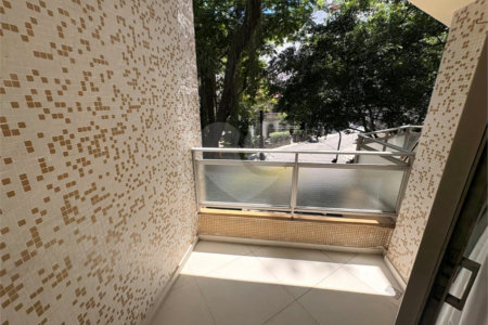 Apartamento à venda com 3 quartos, sendo 1 suíte,  em Lagoa, Rio de Janeiro, RJ