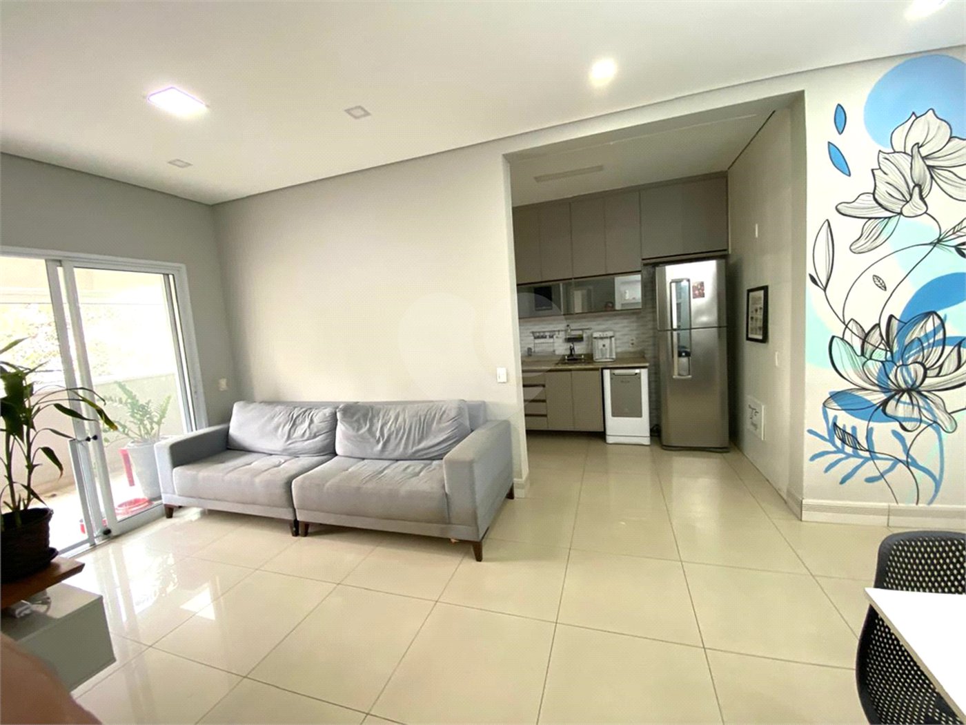 Apartamento à venda com 2 quartos, sendo 1 suíte,  em Jardim Caboré, São Paulo, SP