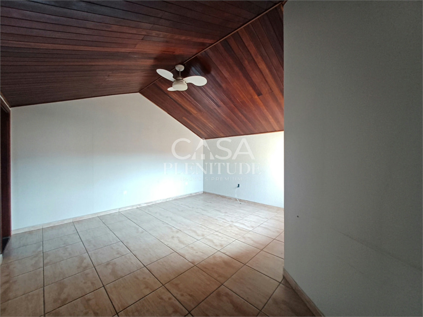 Casa à venda com 4 quartos, sendo 2 suítes, em Jardim Residencial Deolinda Guerra, Sorocaba, SP