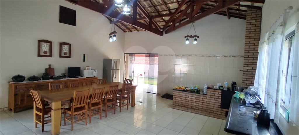 Casa à venda com 4 suítes no Centro, Extrema, MG