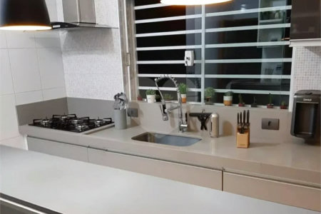 Sobrado à venda com 3 quartos, sendo 1 suíte, em Vila Mazzei, São Paulo, SP