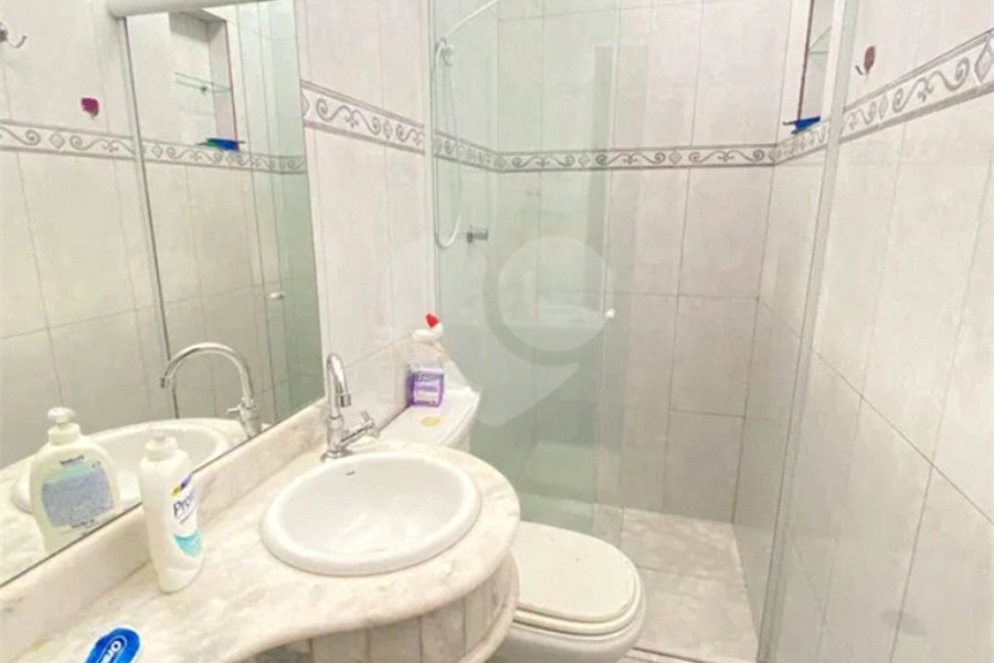 Sobrado à venda com 2 quartos, sendo 1 suíte,  em Jardim Regina, São Paulo, SP