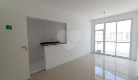 Apartamento à venda com 3 quartos, sendo 1 suíte,  em Vila Isabel, Rio de Janeiro, RJ