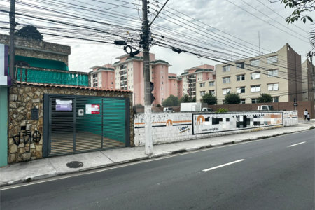 Sobrado à venda com 3 quartos, sendo 1 suíte, em Parque Suzano, Suzano, SP