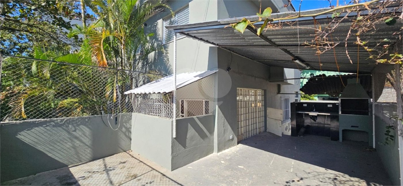 Sobrado à venda com 5 quartos, sendo 1 suíte, em Interlagos, São Paulo, SP
