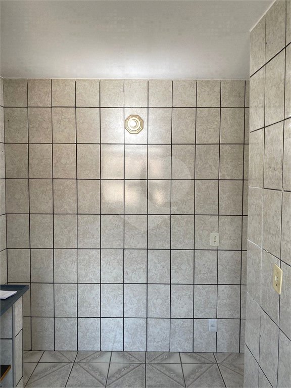 Apartamento para alugar com 2 quartos em Jardim Adriane, Itaquaquecetuba, SP
