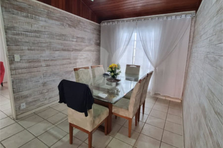 Casa à venda com 4 quartos, sendo 1 suíte, no condomínio Parque Ibiti do Paço, Sorocaba - SP