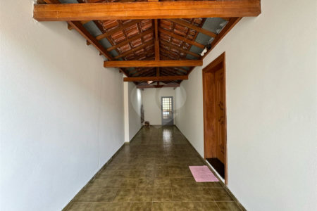 Casa à venda com 3 quartos, sendo 1 suíte, em Jardim Ártico, Araraquara, SP