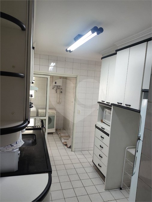 Apartamento à venda com 3 quartos, sendo 1 suíte, em Indianópolis, São Paulo, SP