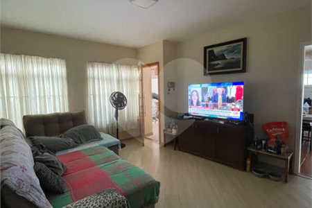 Casa à venda com 3 quartos, sendo 1 suíte,  em Vila Oliveira, Mogi das Cruzes, SP